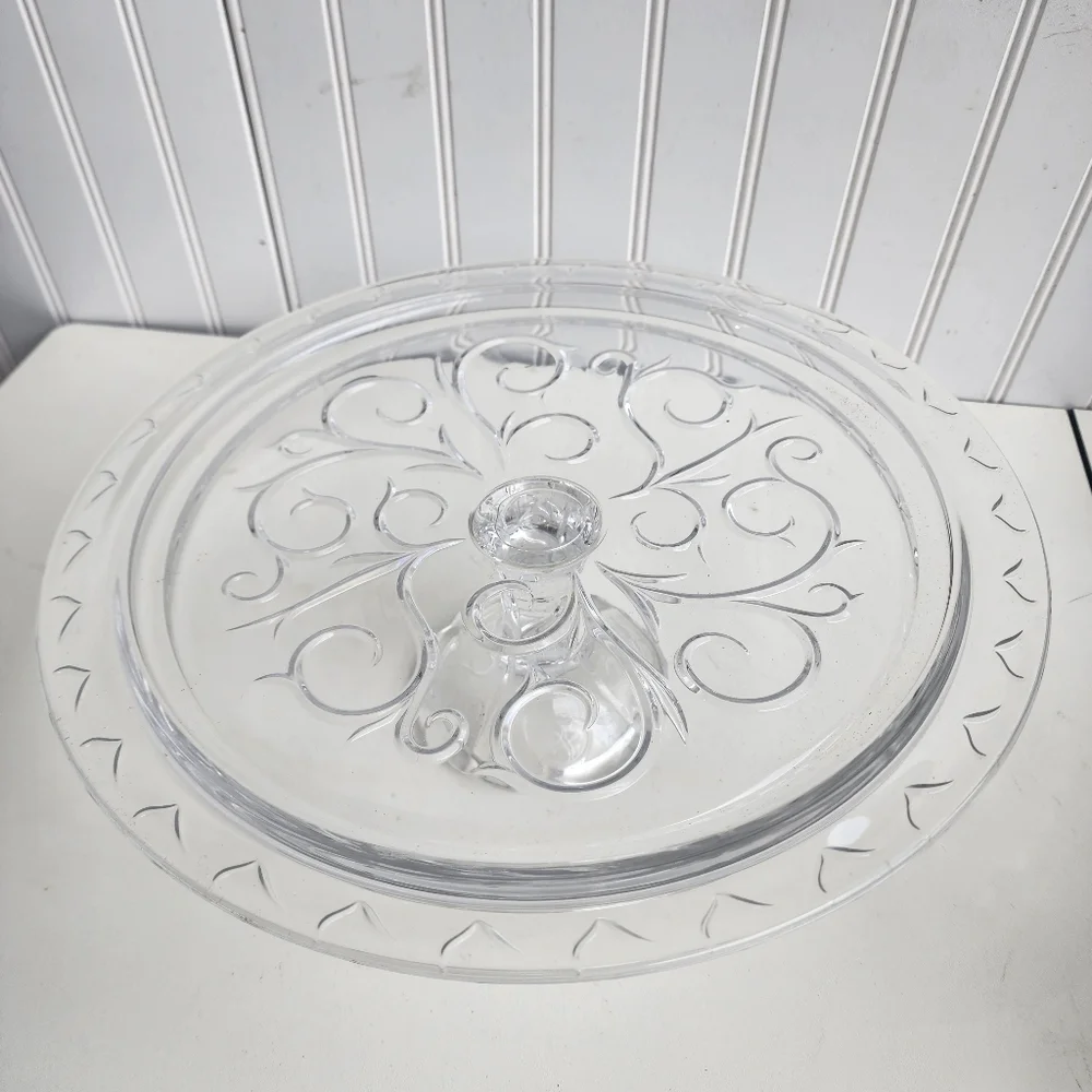 Gorgeous Goods Footed Cake Plate, 11